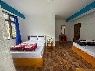 Tashi Tagye Hotel,Road, Near Golden Valley Hotel, Katao, Sikkim 737120,3 star