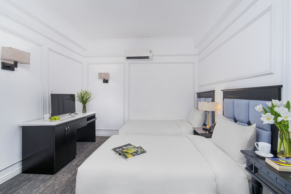 me gustas metropoint hotel ex ha hien signature