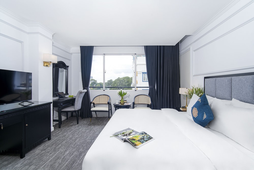 me gustas metropoint hotel ex ha hien signature