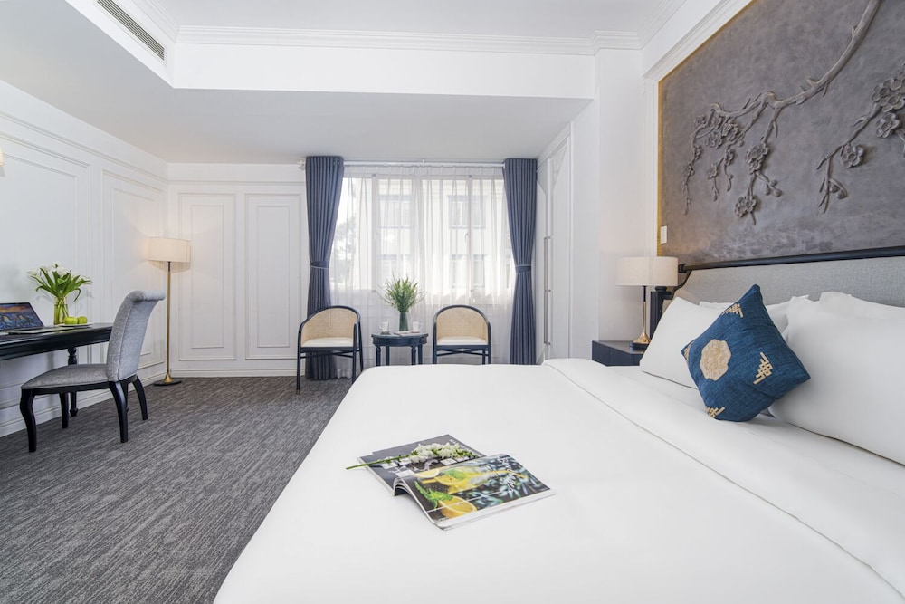 me gustas metropoint hotel ex ha hien signature