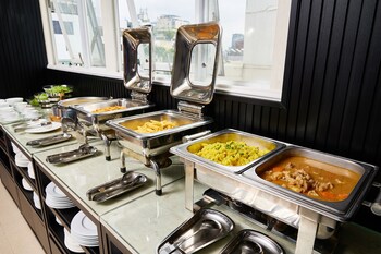 me gustas metropoint hotel ex ha hien signature