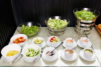 me gustas metropoint hotel ex ha hien signature