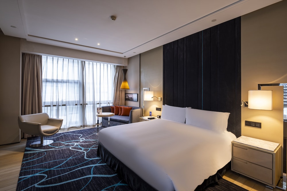 hilton xian high tech zone