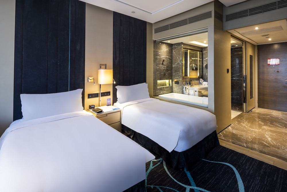 hilton xian high tech zone
