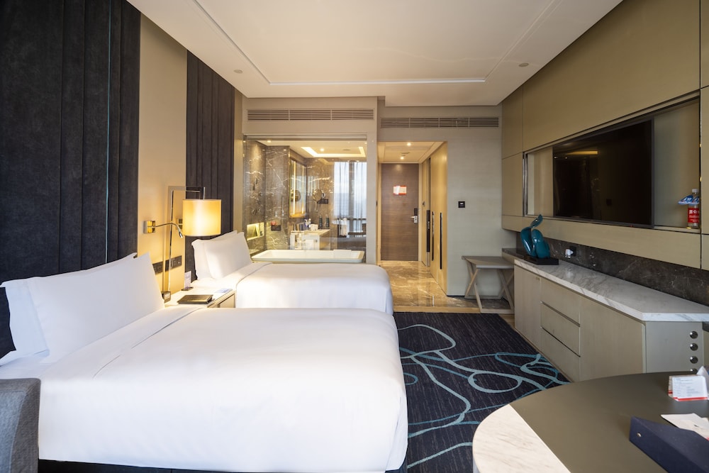 hilton xian high tech zone
