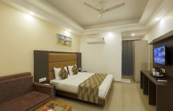 xomotel evana on the ganges rishikesh
