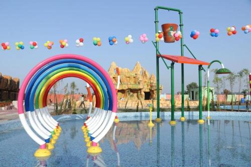 hotel aqua fun king land haveli