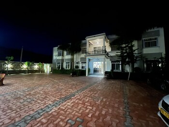 pushkar regency resort