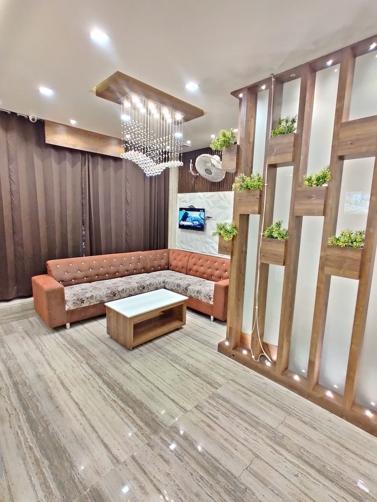 hotel golden temple paradise