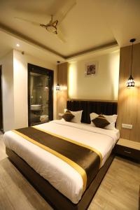 Hotel D Silver Leaf,82/16, Guru Govind Singh Marg, Lalkuan, Lucknow, Uttar Pradesh 226004,4 star