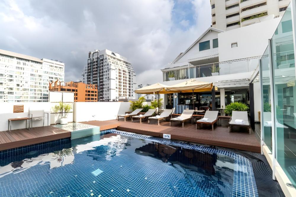 night hotel bangkok sukhumvit 15