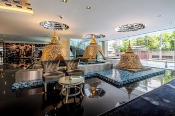 night hotel bangkok sukhumvit 15