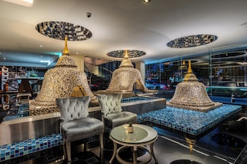 night hotel bangkok sukhumvit 15