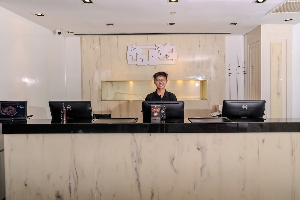 night hotel bangkok sukhumvit 15