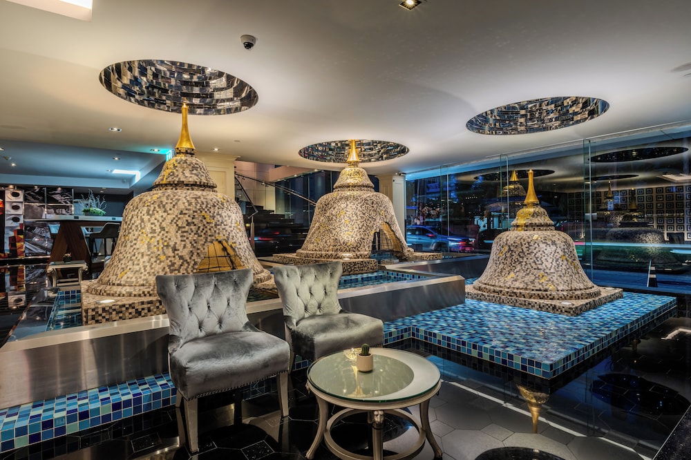 night hotel bangkok sukhumvit 15