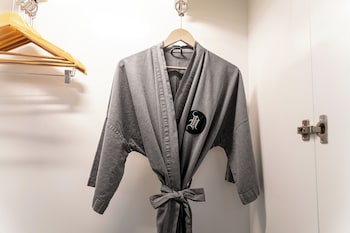 night hotel bangkok sukhumvit 15