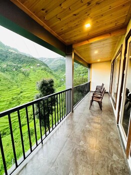 hotel vista by mnp hotels