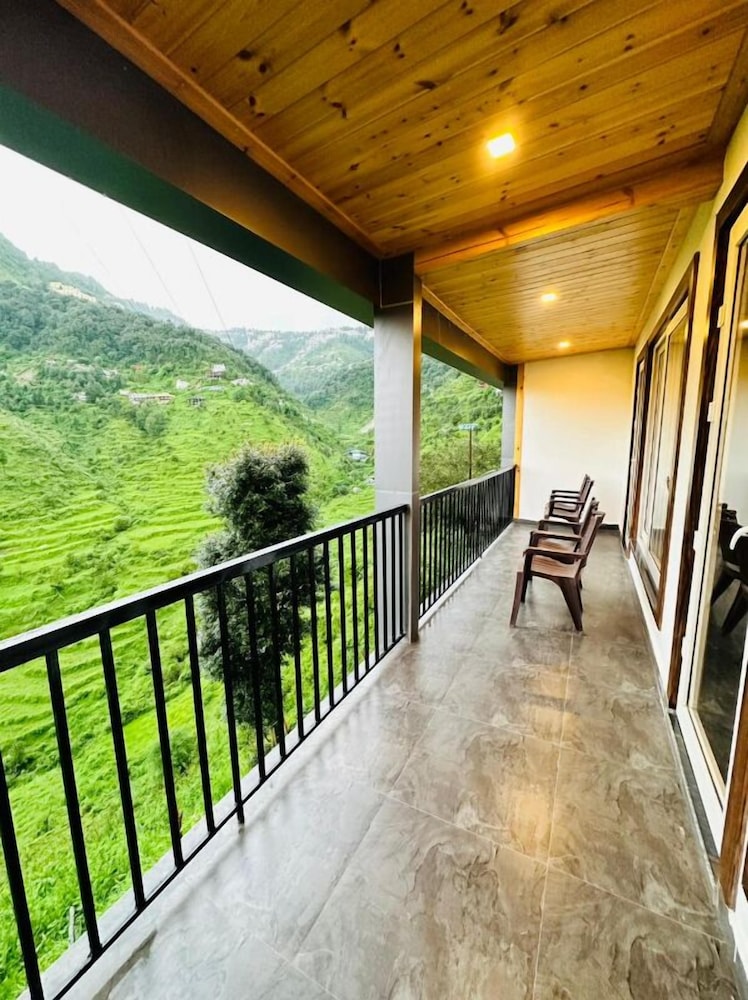 hotel vista by mnp hotels