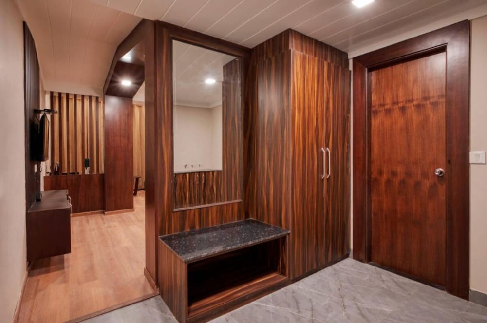 hotel vista by mnp hotels