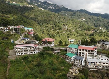 Hotel Vista By Mnp Hotels,Mussoorie Rd Tundhar Village Sher Garhi Mussoorie Uttarakhand 248179,3 star
