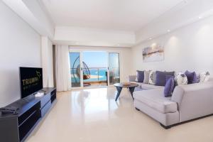 triumph white sands hotel