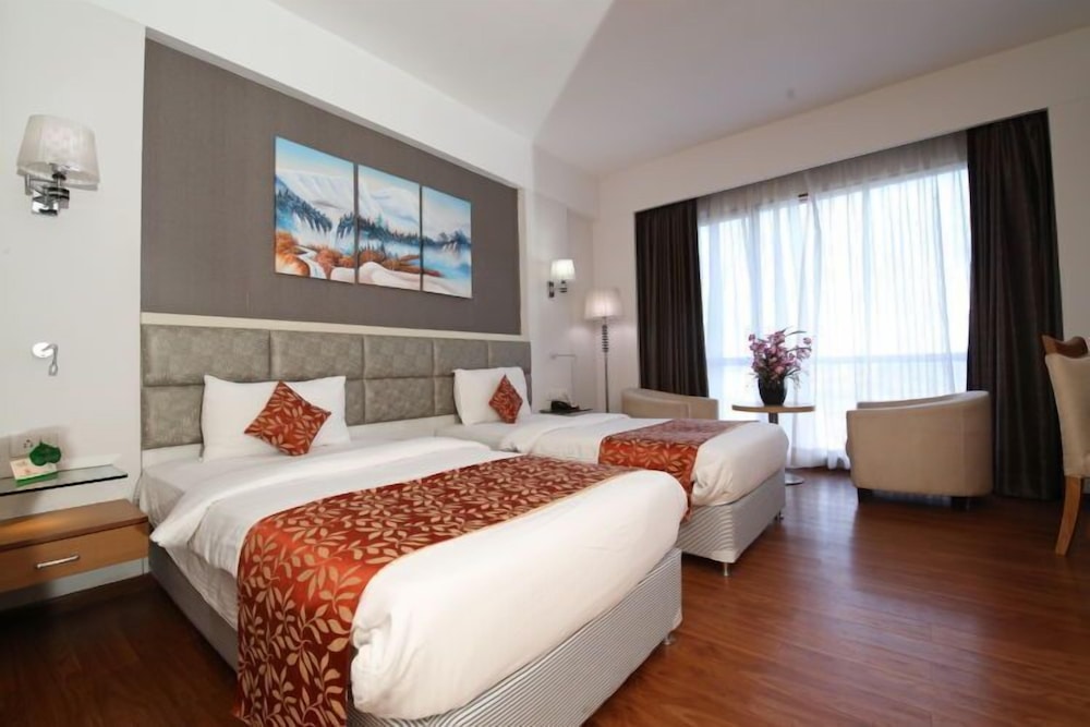 Maha Bodhi Hotel Resort Convention Centre,Tekuna Farm, Gyan Bharti, Road Village, Hariharpur , 824231 Bodh Gaya, India,4 star