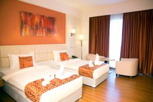 Maha Bodhi Hotel Resort Convention Centre,Tekuna Farm, Gyan Bharti, Road Village, Hariharpur , 824231 Bodh Gaya, India,4 star
