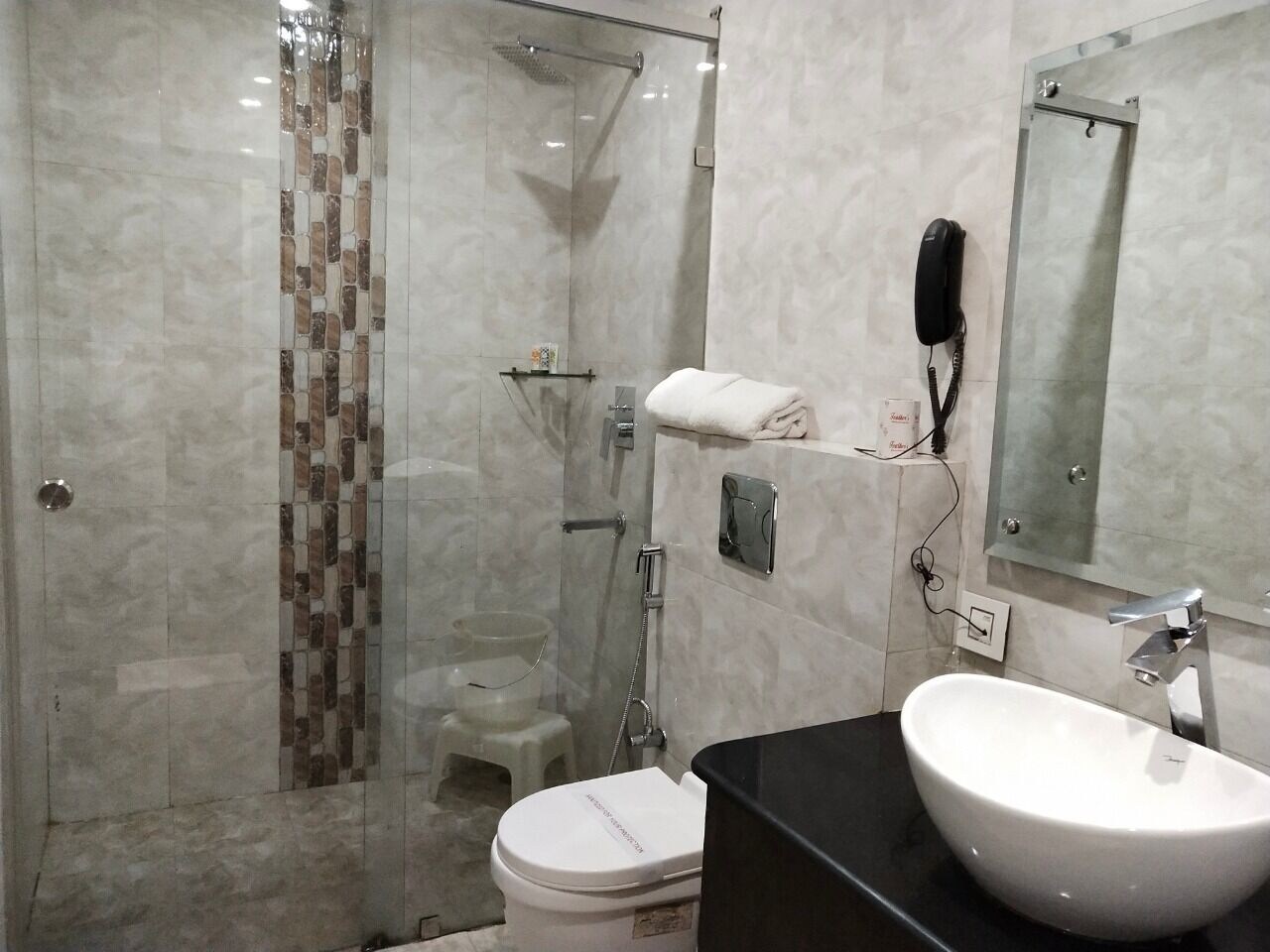 hotel triund heights