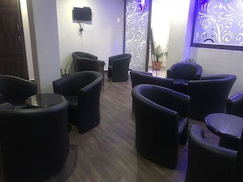 hotel triund heights