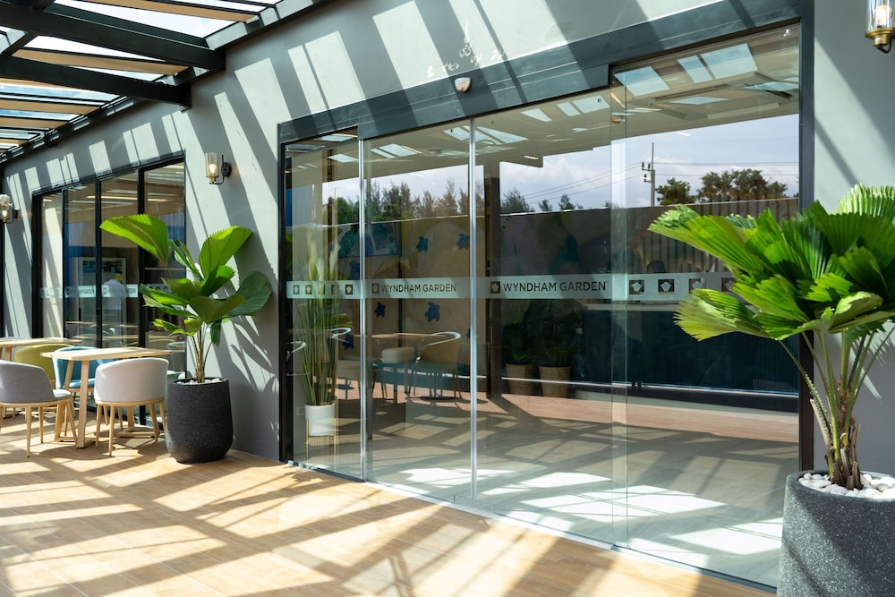 wyndham garden naithon phuket