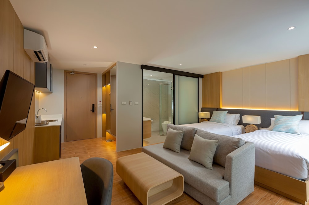 wyndham garden naithon phuket