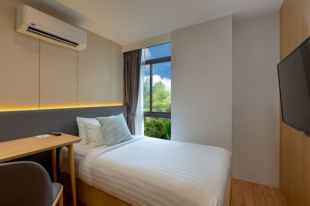 wyndham garden naithon phuket