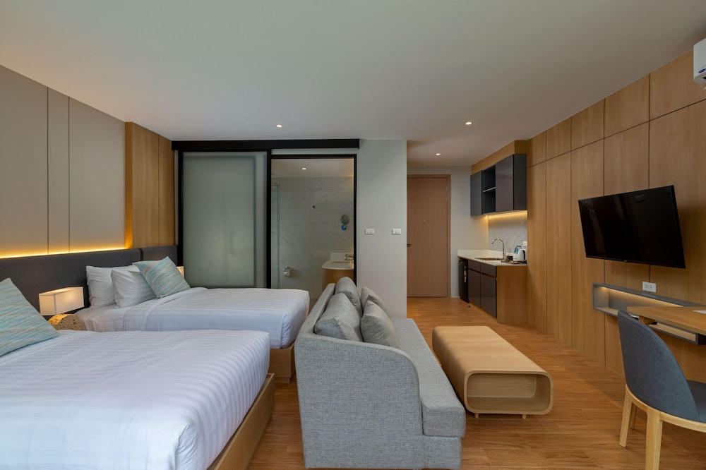 wyndham garden naithon phuket