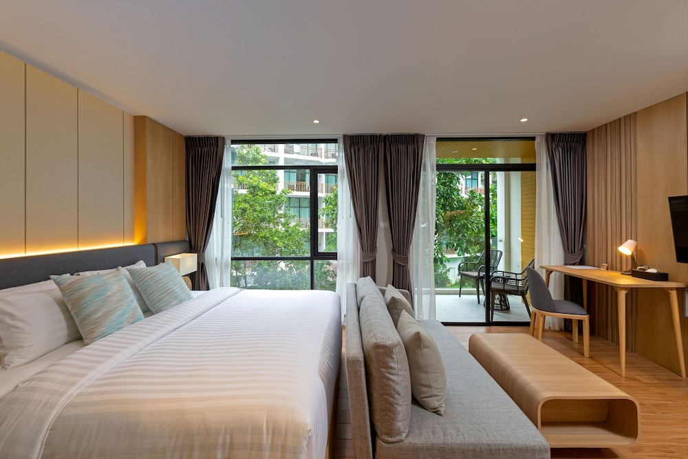 wyndham garden naithon phuket