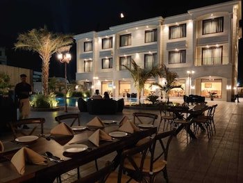 the imperial prime clarks inn suites