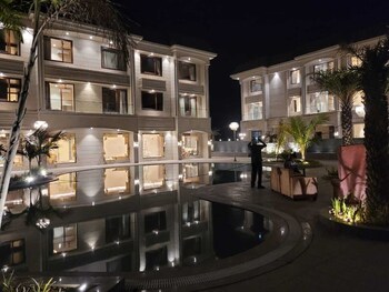 the imperial prime clarks inn suites