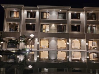 the imperial prime clarks inn suites