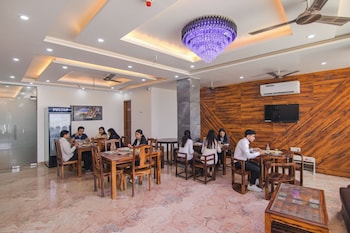 fabhotel meridian inn