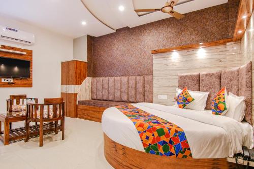 fabhotel meridian inn