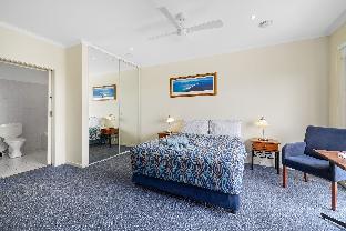 navigators motel port lincoln