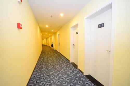 7 days inn suqian siyang motel station branch