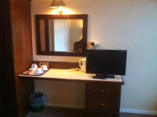 mourne country hotel