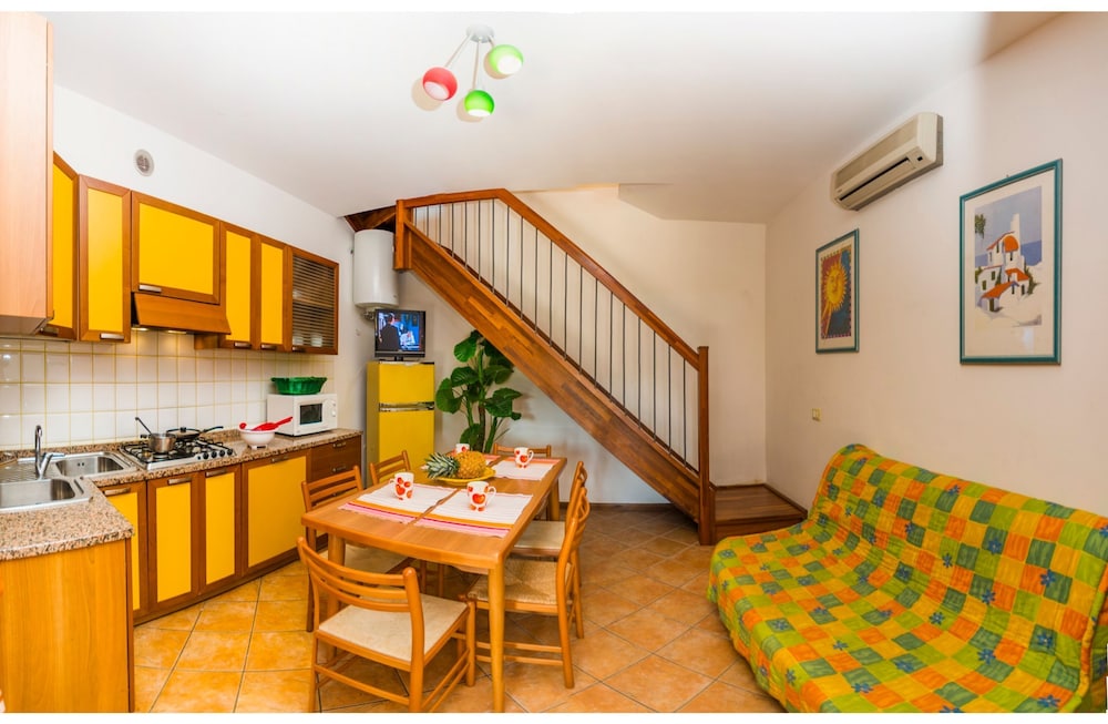 residence borgo stella marina