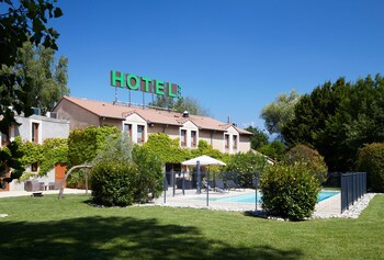 logis des trois massifs