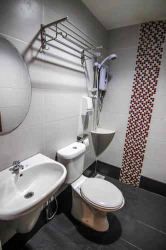 rose cottage hotel taman nusa cemerlang