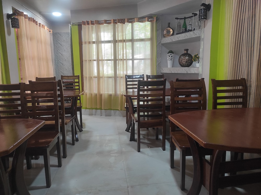 hotel nambrog bomdila