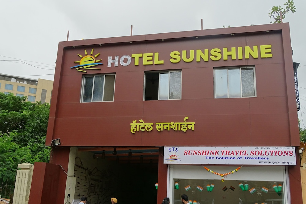 hotel sunshine airport