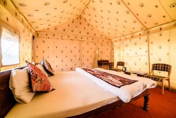 royal heritage camp jaisalmer