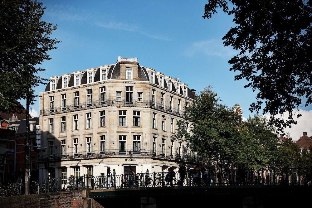 banks mansion