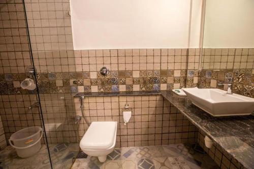 coastal pearl hotel margao railway station